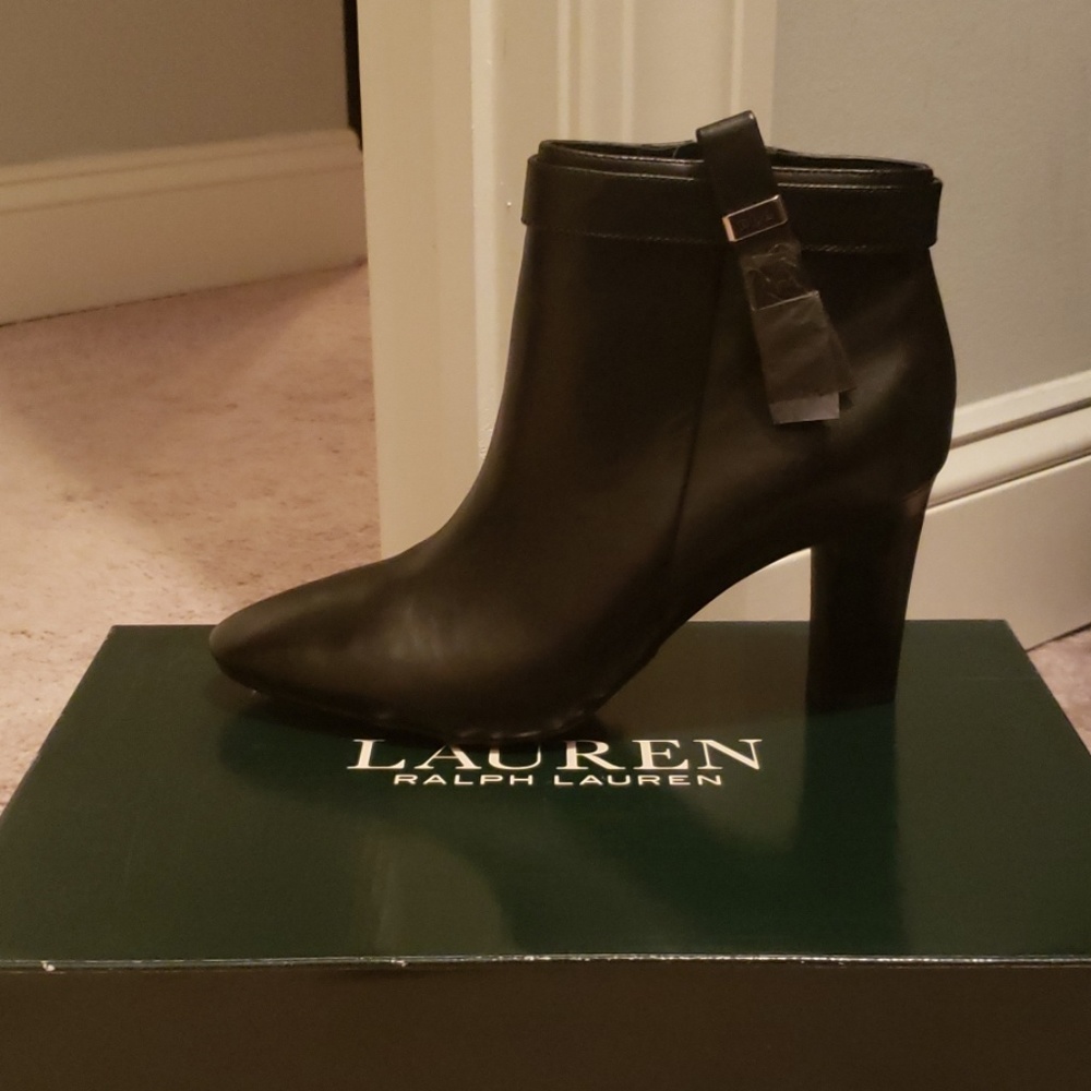 Ankle boots